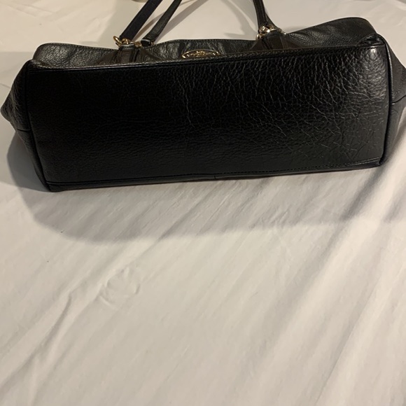 Coach - Picture 11 of 13